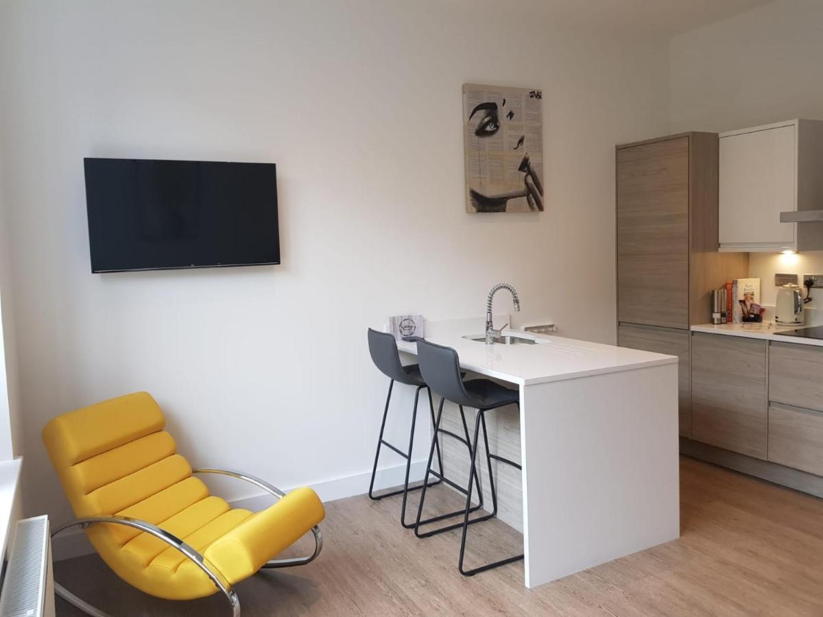 34 Cuppin Street - Luxury City Centre Apartment! Chester Exteriér fotografie